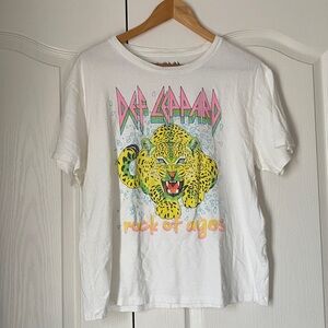 Def Leppard Vintage White Graphic 100  Cotton Band Tee